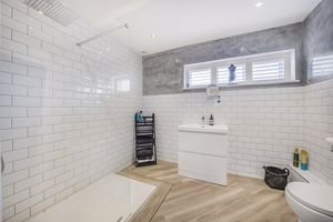 Photo 36- click for photo gallery